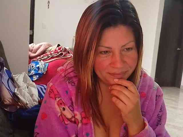 Mmmcutemm webcam