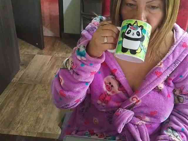 Mmmcutemm webcam