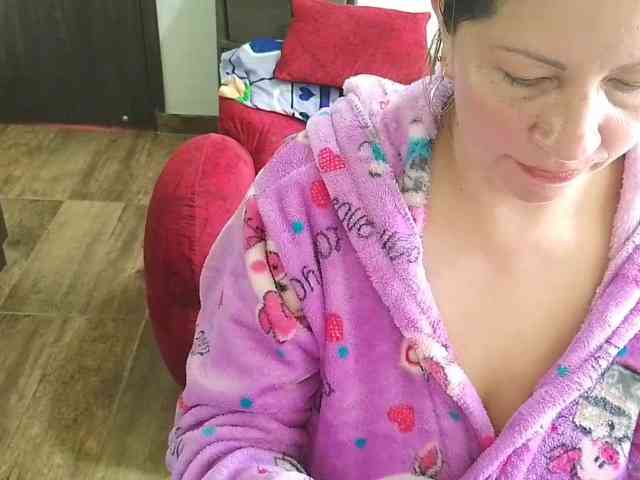 Mmmcutemm webcam