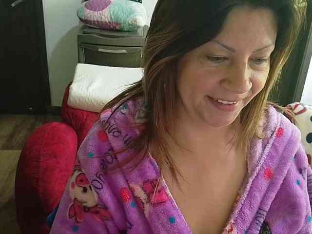 Mmmcutemm webcam