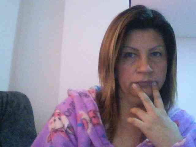 Mmmcutemm webcam