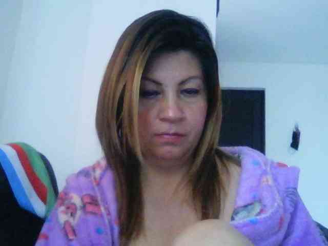Mmmcutemm webcam