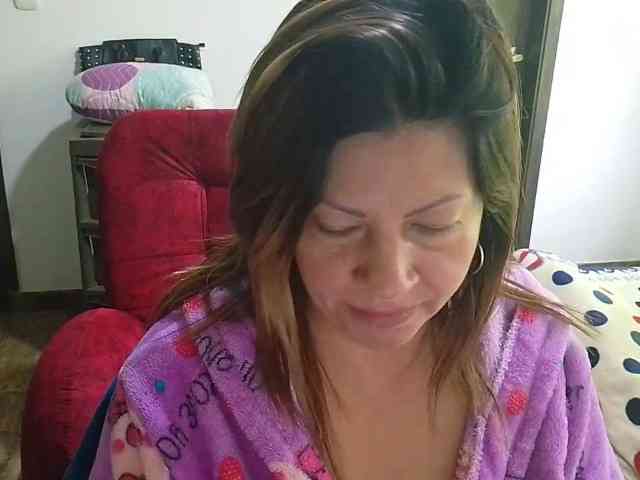 Mmmcutemm webcam