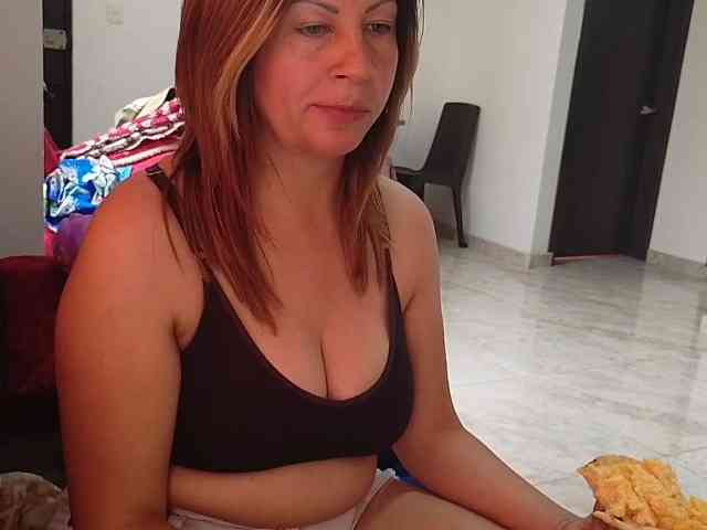 Mmmcutemm webcam