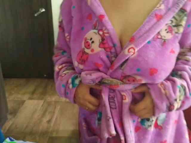 Mmmcutemm webcam