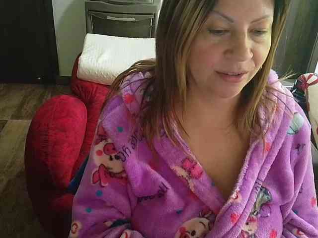Mmmcutemm webcam