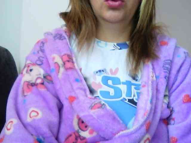 Mmmcutemm webcam