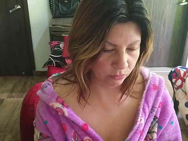 Mmmcutemm webcam
