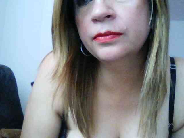 Mmmcutemm webcam