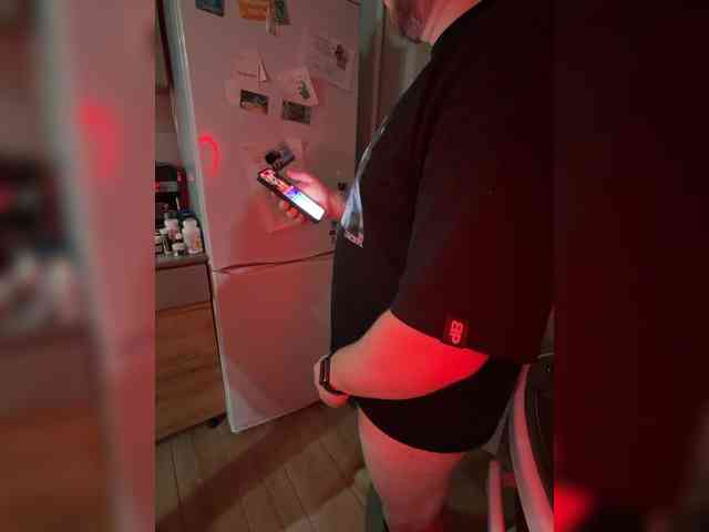 Poshliy-3ayac webcam