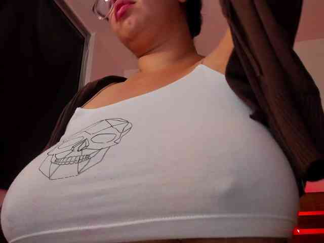 Sweet-Noah07 webcam