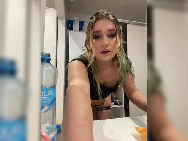 YanaBlondy