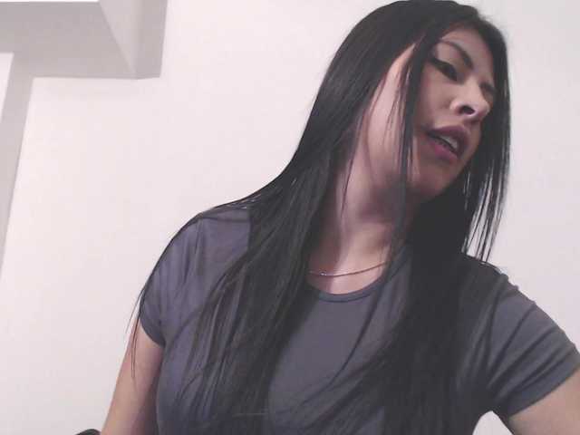 Alanna-atm's BongaCams show and profile
