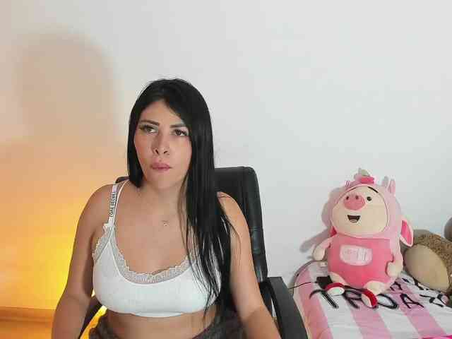 Alanna-atm webcam