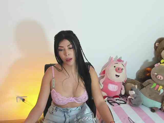Alanna-atm webcam