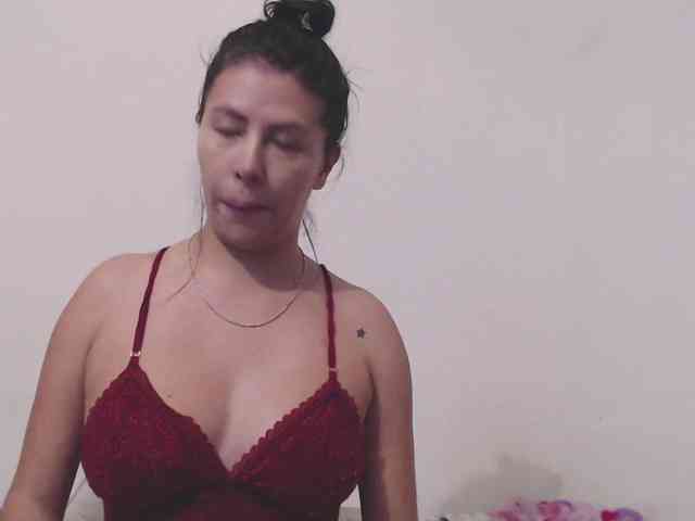 Alanna-atm webcam