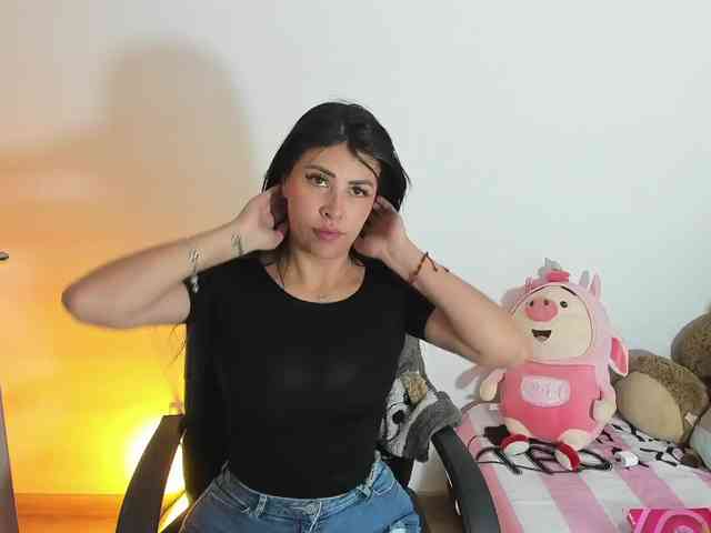 Alanna-atm webcam