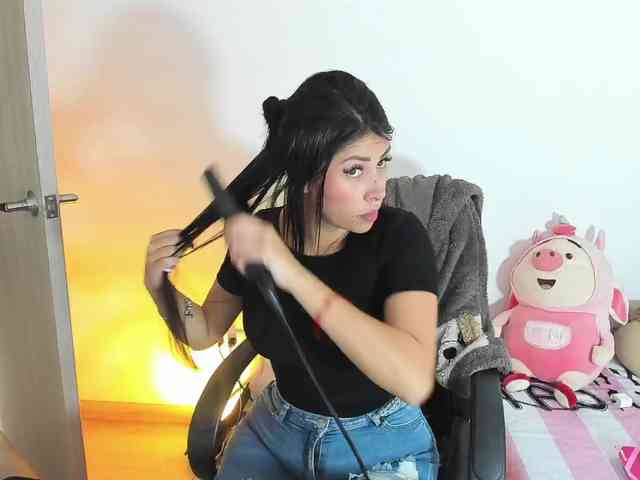 Alanna-atm webcam
