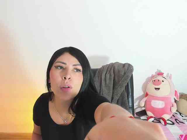 Alanna-atm webcam