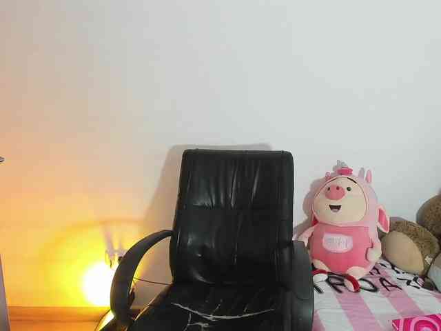 Alanna-atm webcam