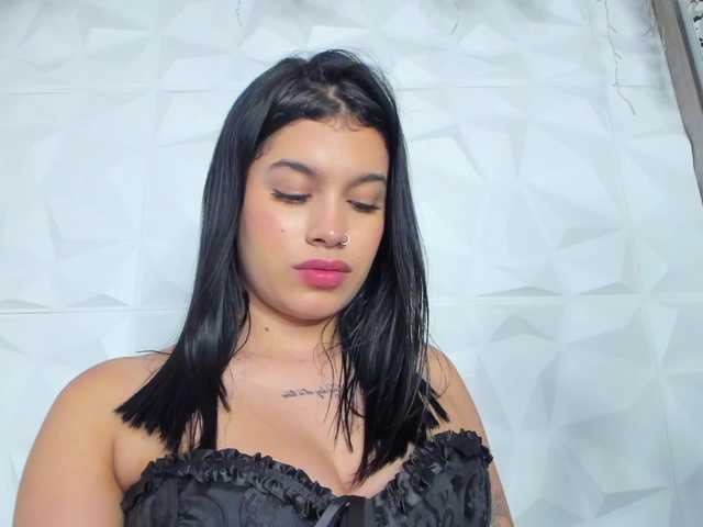 sarahcox from BongaCams is Freechat