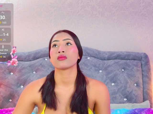 YesyHills's BongaCams show and profile