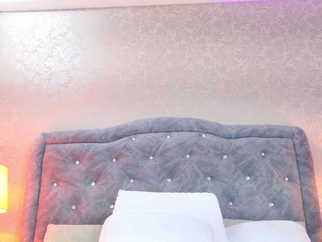 YesyHills's BongaCams show and profile