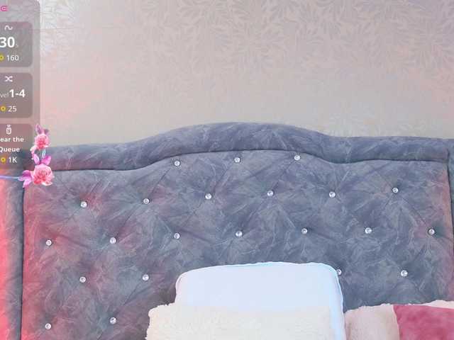 YesyHills's BongaCams show and profile