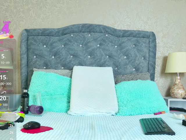 YesyHills's BongaCams show and profile