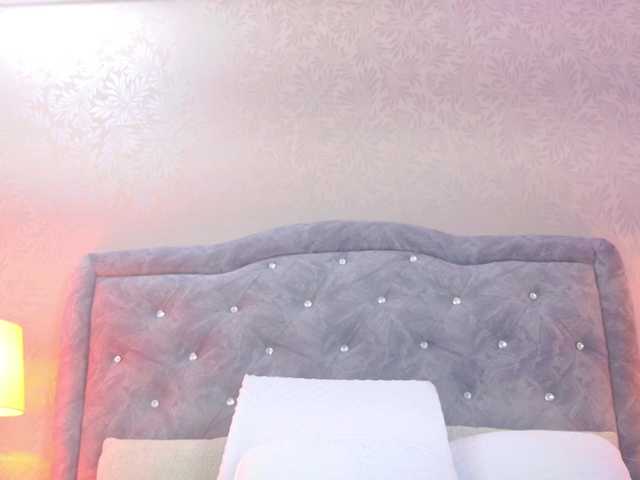 YesyHills's BongaCams show and profile