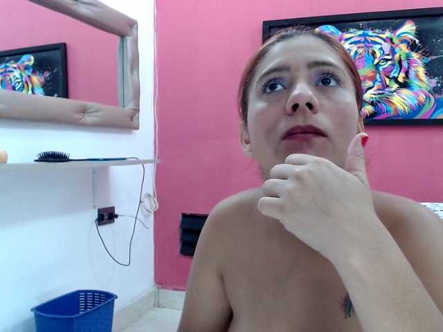 couplelatins69's BongaCams show and profile