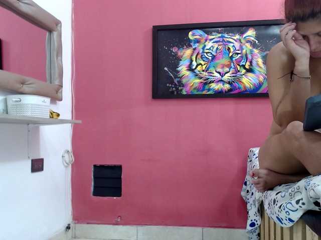 couplelatins69's BongaCams show and profile