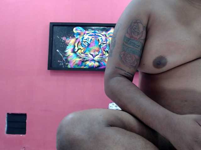 couplelatins69 live cam profile