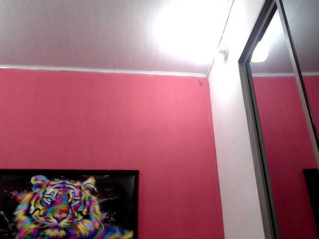 couplelatins69's BongaCams show and profile