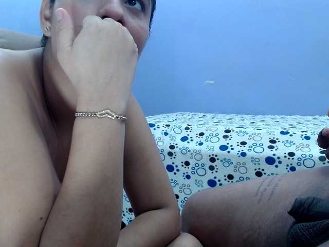 couplelatins69's BongaCams show and profile