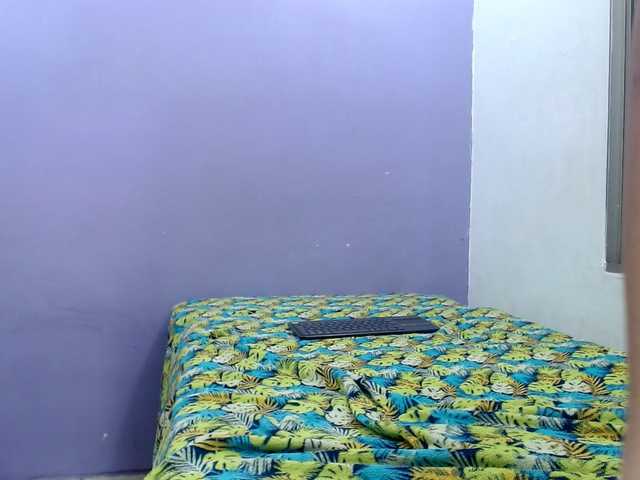 couplelatins69's BongaCams show and profile