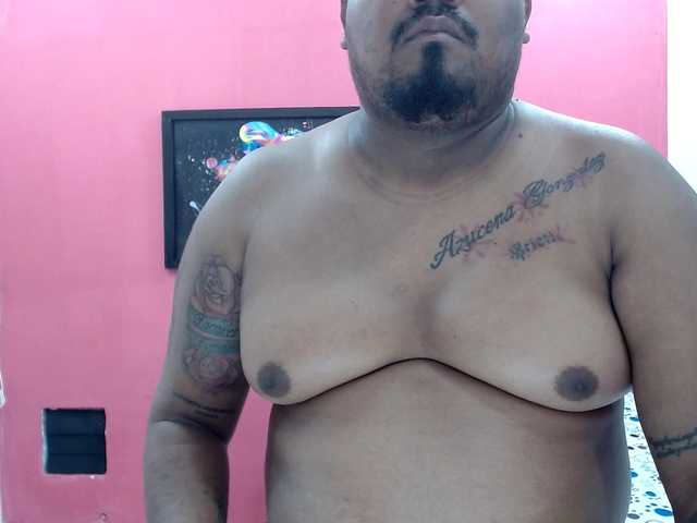 couplelatins69's BongaCams show and profile