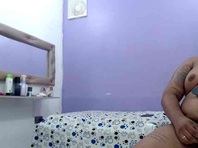 couplelatins69 webcam