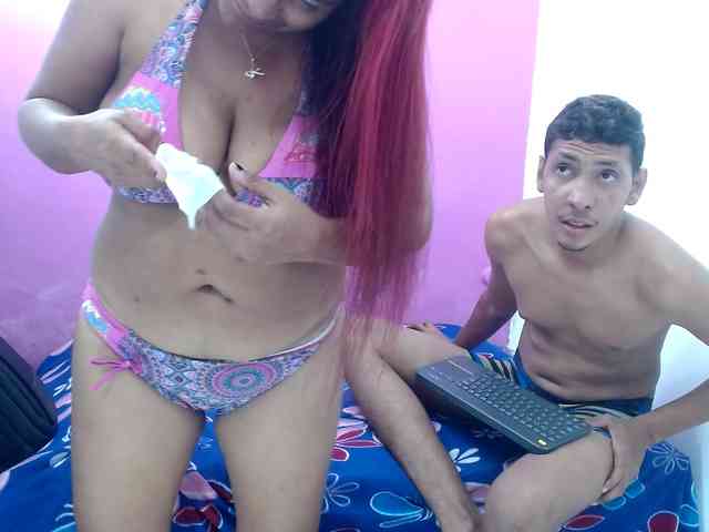 couplelatins69 Live Webcam on BongaCams