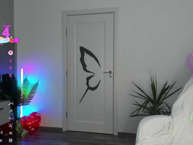 HOTJASMIN's BongaCams show and profile