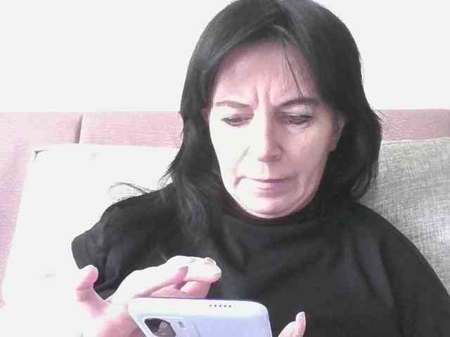 Yuliaa318 webcam