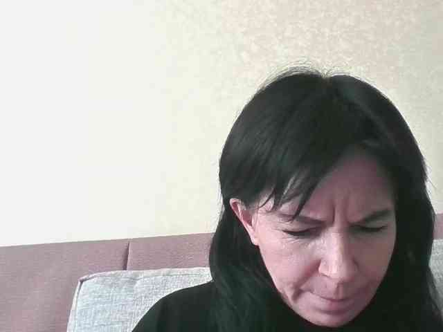 Yuliaa318 webcam