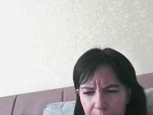 Yuliaa318 webcam