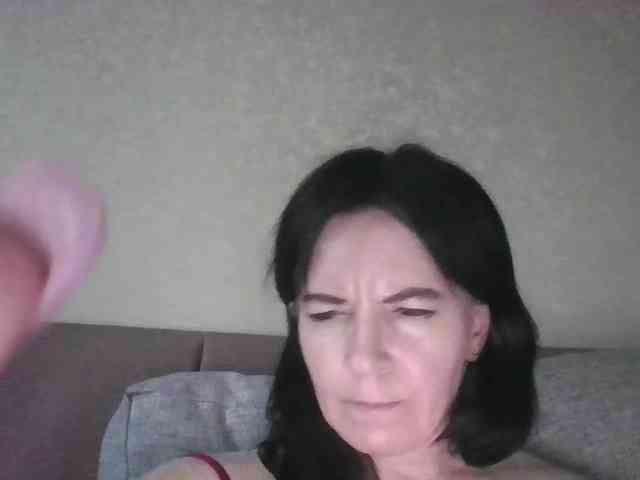Yuliaa318 webcam
