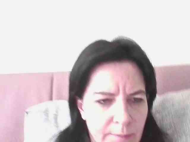 Yuliaa318 webcam