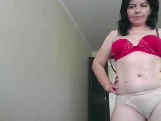 Yuliaa318 webcam