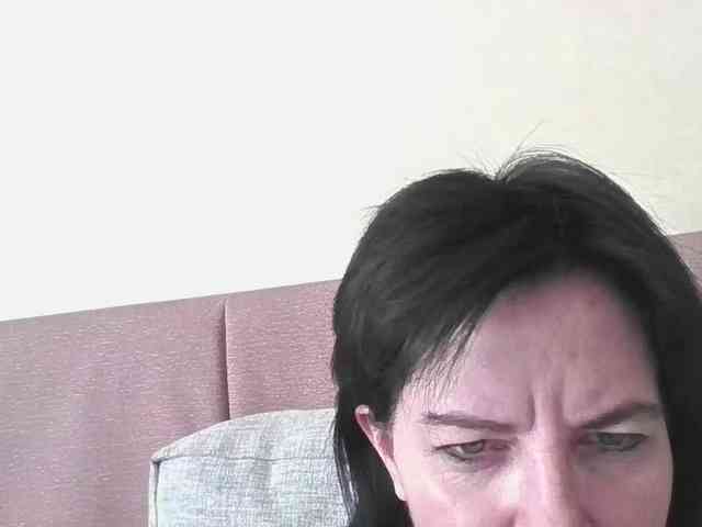 Yuliaa318 webcam