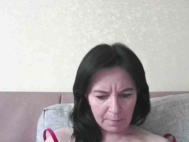 Yuliaa318 webcam