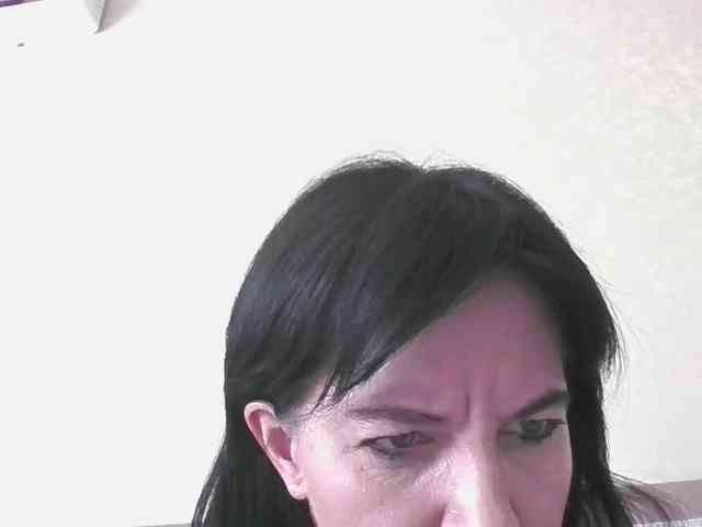 Yuliaa318 webcam