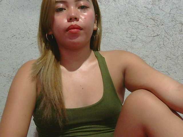 Stylishgirl091602 webcam bongacams model stream image